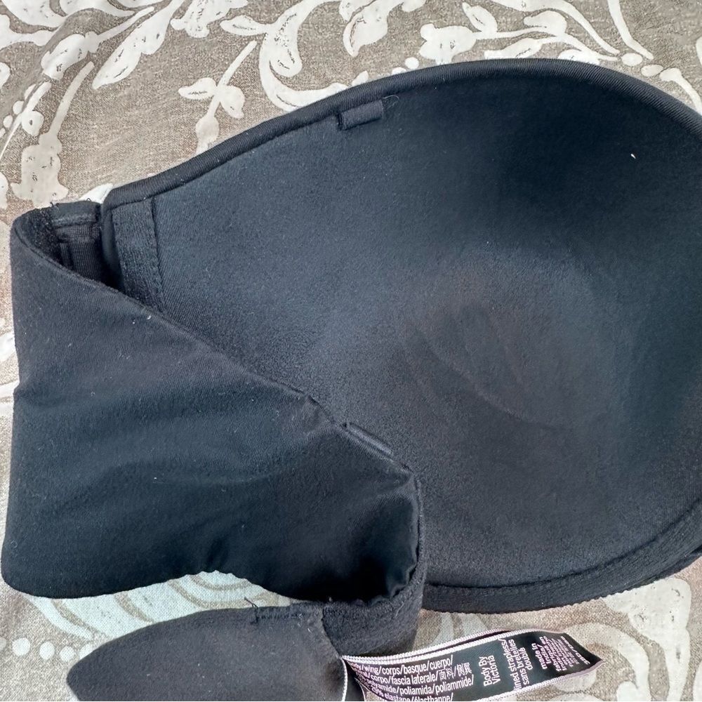 Victoria's Secret Lightly Lined Smooth Strapless Bra in Black Size 38D - Picture 7 of 9